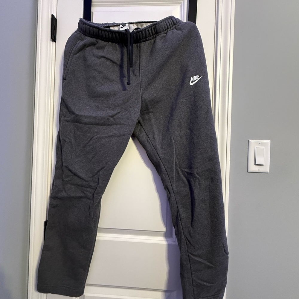 Nike Club Men’s Joggers – XL Regular